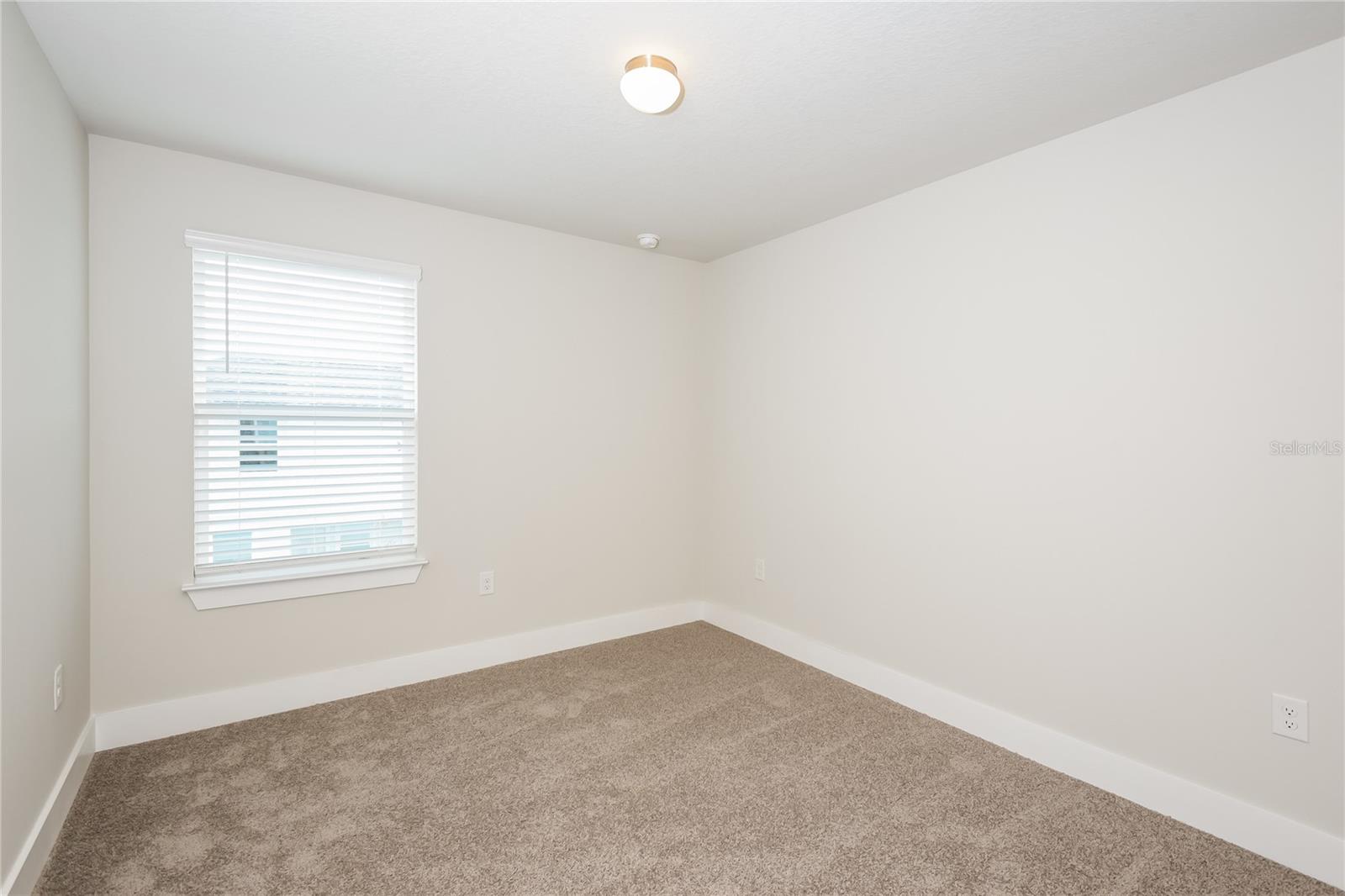 Image 10 of 17 For 816 Voorhis Avenue