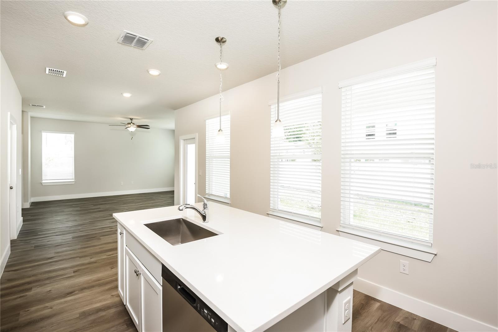 Image 4 of 17 For 816 Voorhis Avenue
