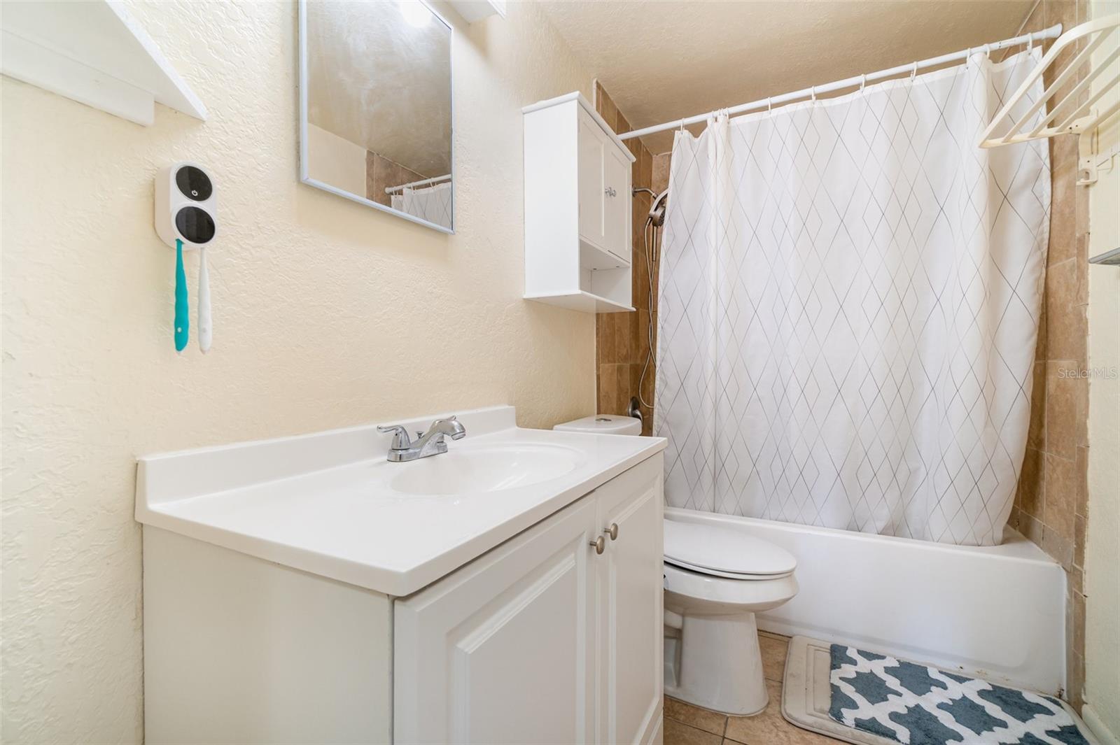 Image 18 of 28 For 306 Fairmont Drive