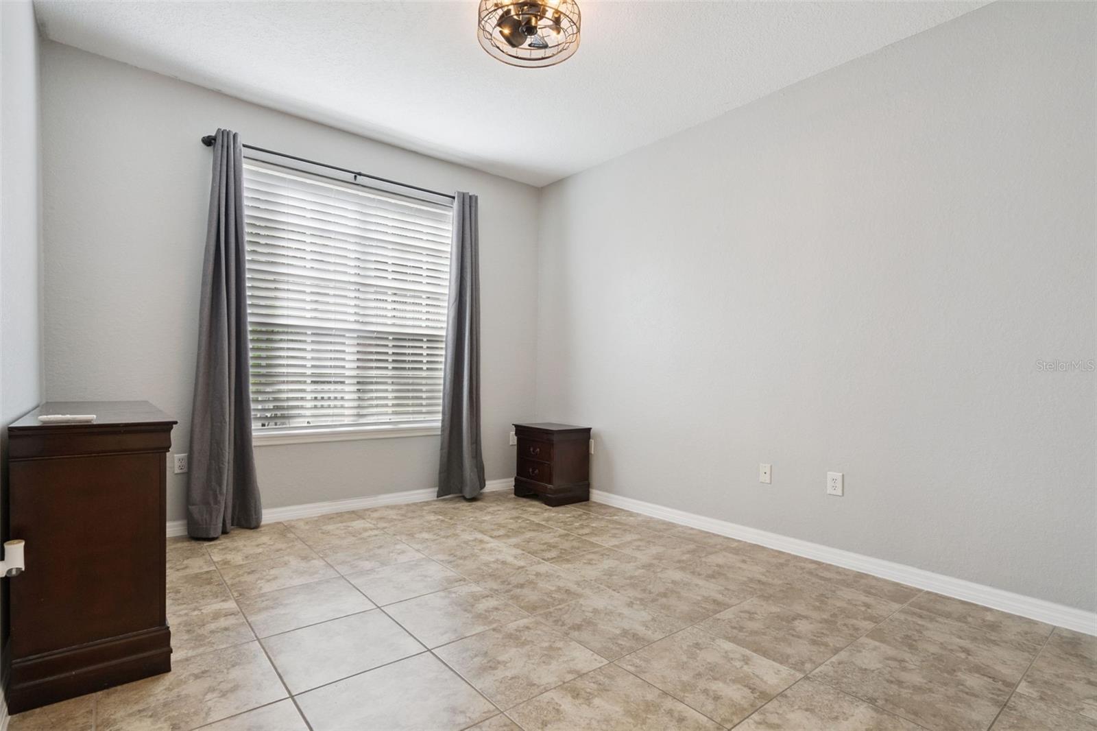 Image 13 of 28 For 13036 Mulberry Park Drive 417