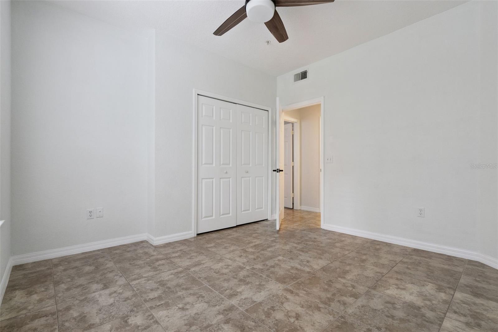 Image 16 of 28 For 13036 Mulberry Park Drive 417