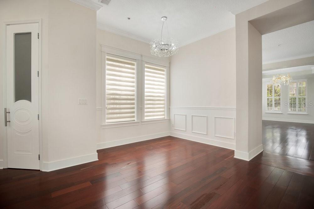 Image 11 of 62 For 1131 Fern Avenue