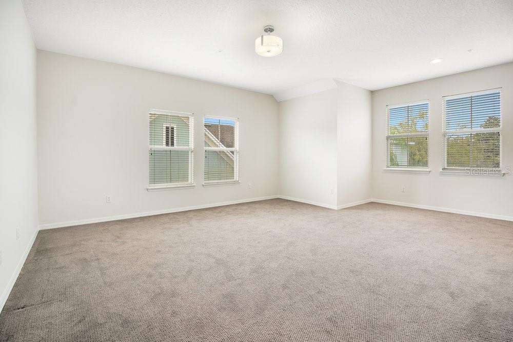 Image 41 of 62 For 1131 Fern Avenue