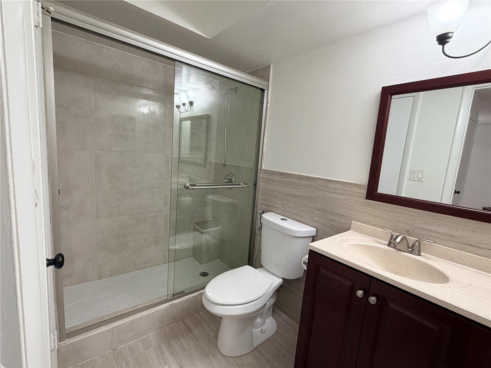 Image 11 of 17 For 540 Cascade Circle 104