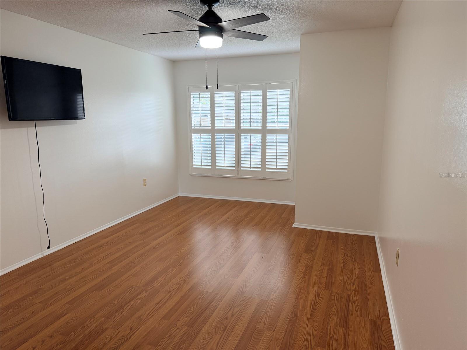 Image 6 of 17 For 540 Cascade Circle 104