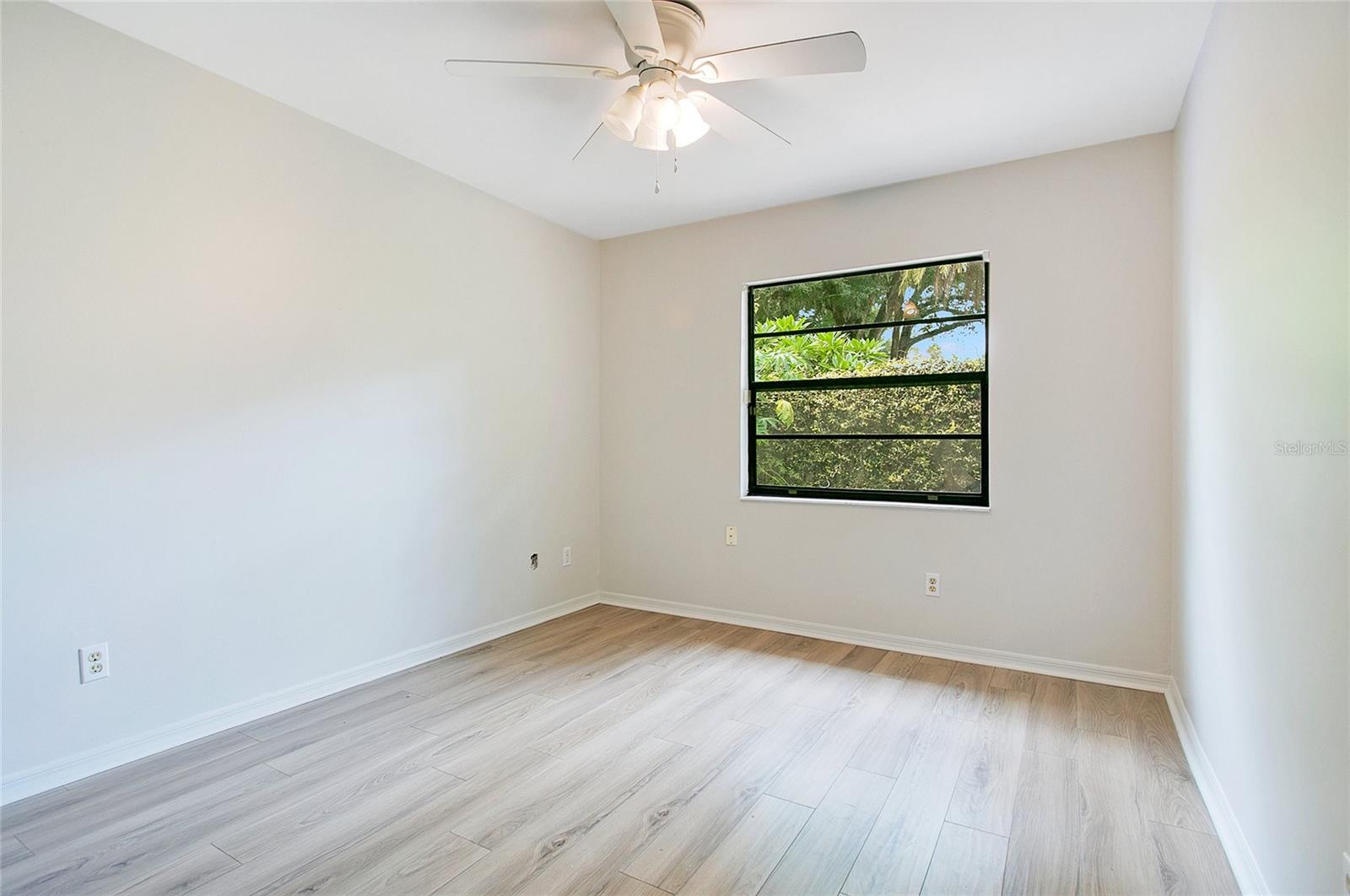 Image 22 of 37 For 2015 Woody Drive