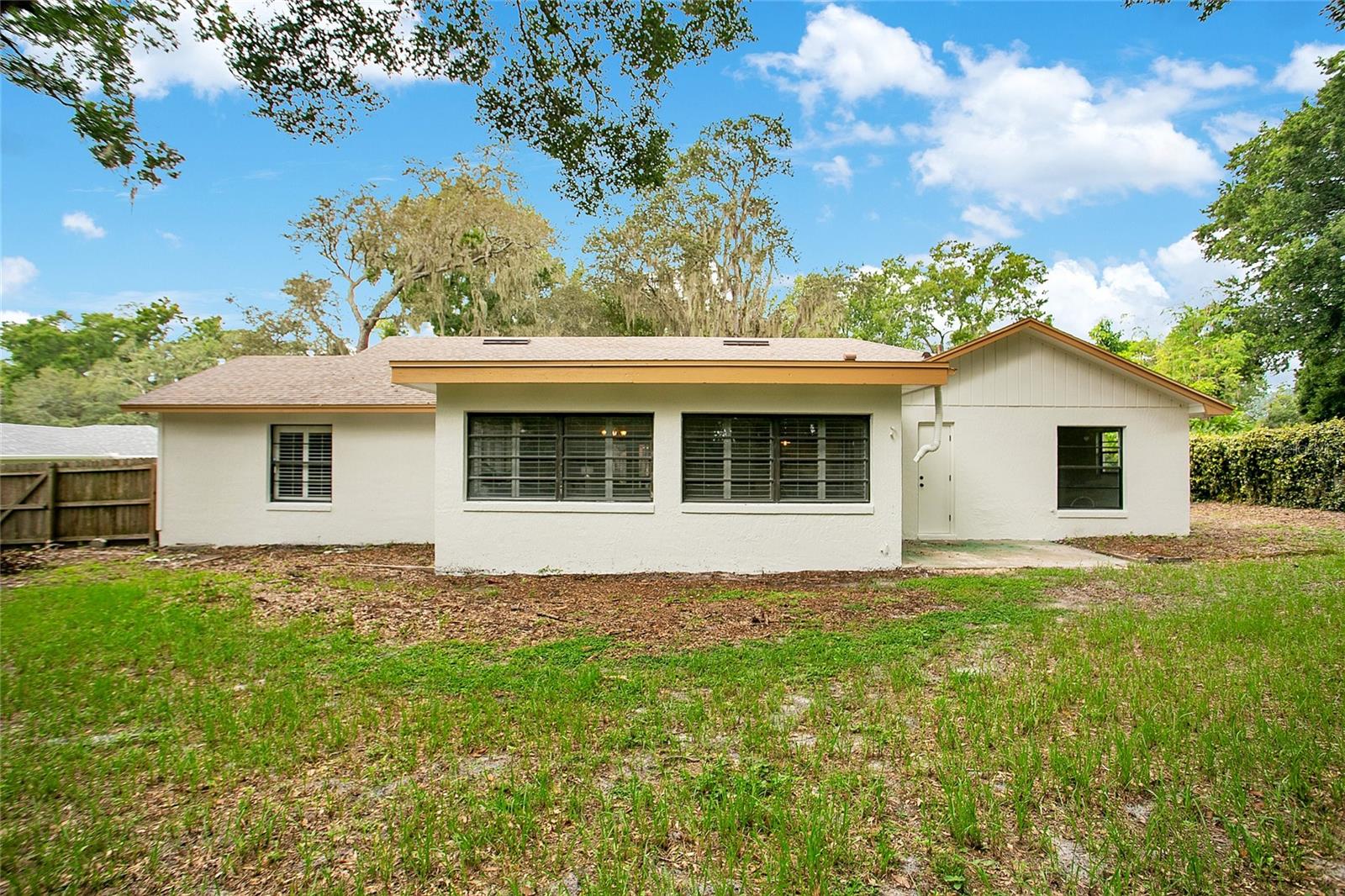 Image 33 of 37 For 2015 Woody Drive