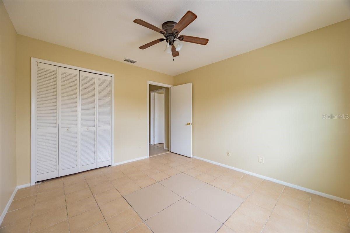 Image 11 of 17 For 9800 Turf Way Ge