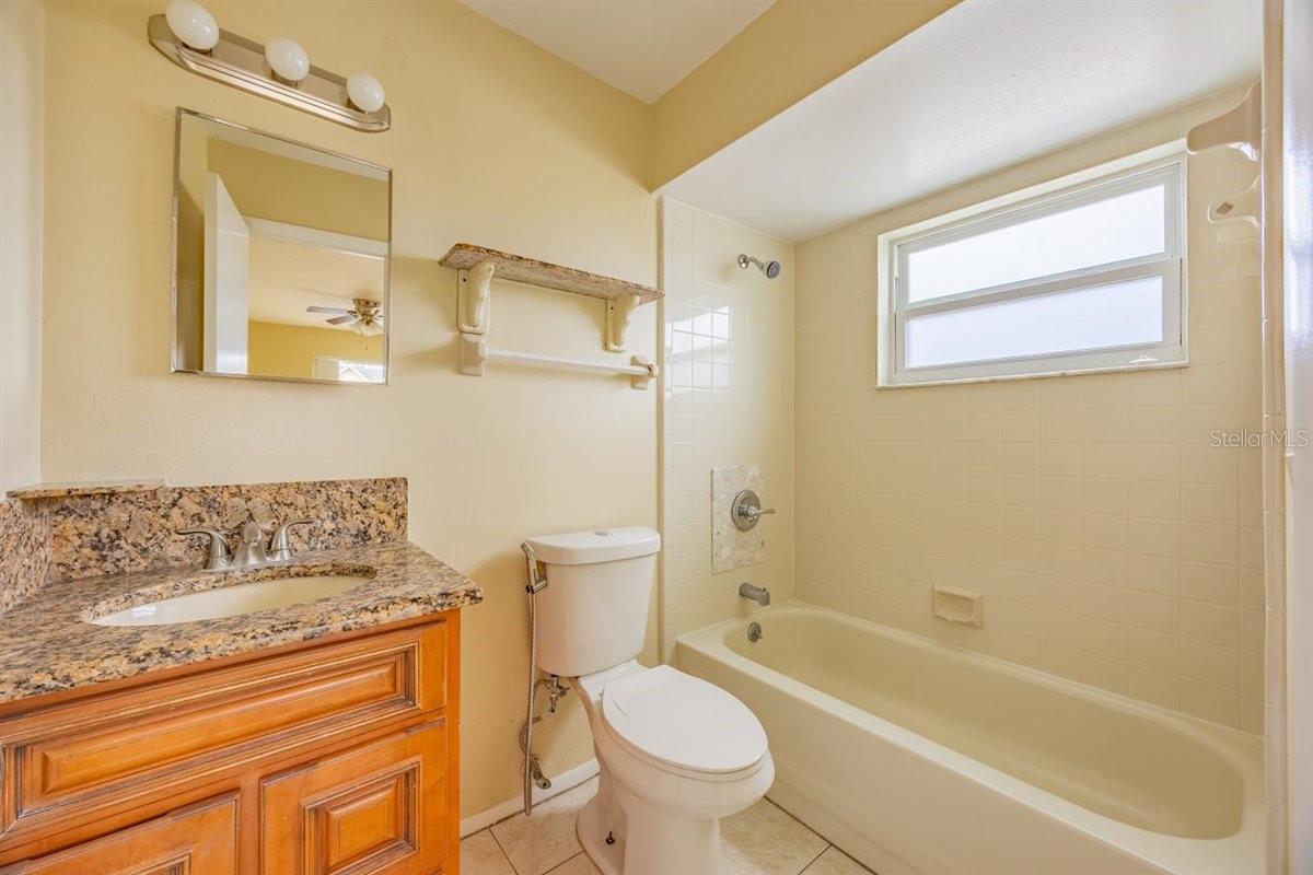 Image 16 of 17 For 9800 Turf Way Ge