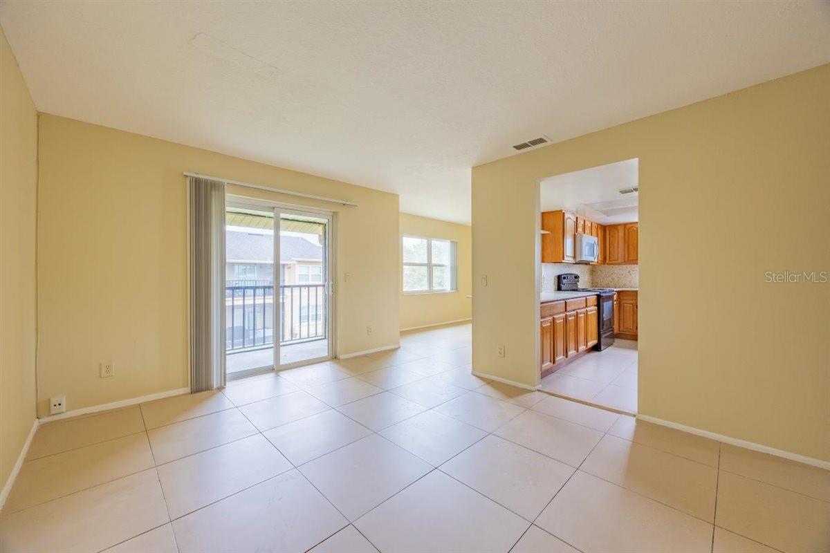 Image 4 of 17 For 9800 Turf Way Ge