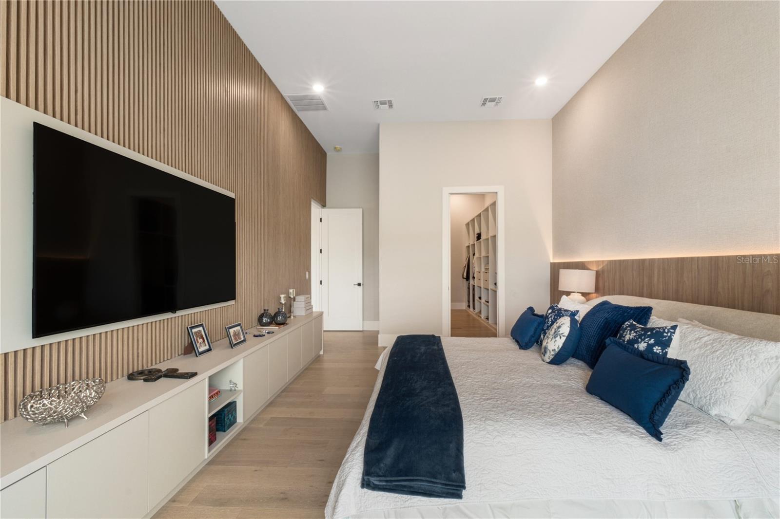 Image 11 of 48 For 16809 Bolsena Drive