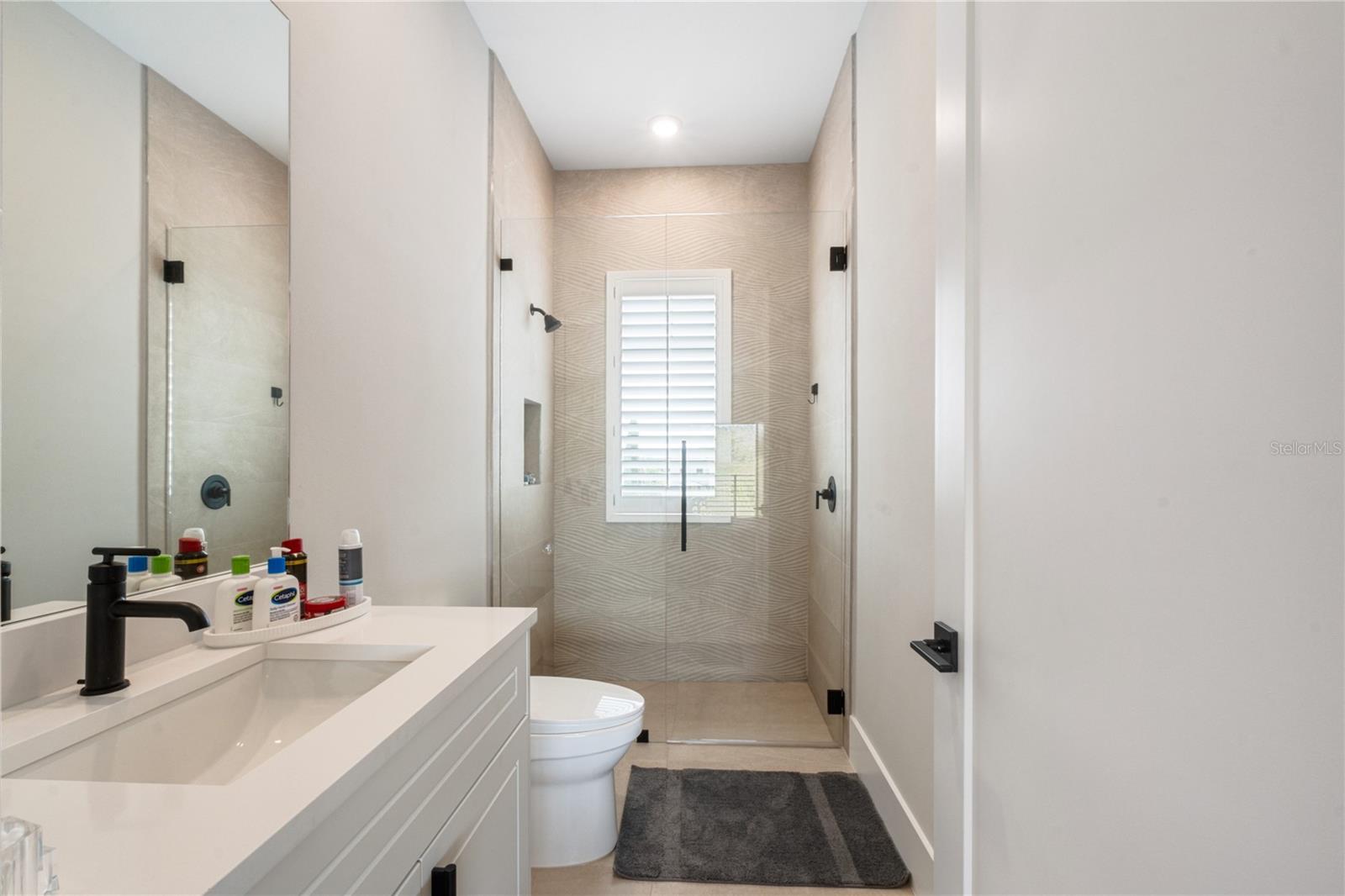 Image 30 of 48 For 16809 Bolsena Drive