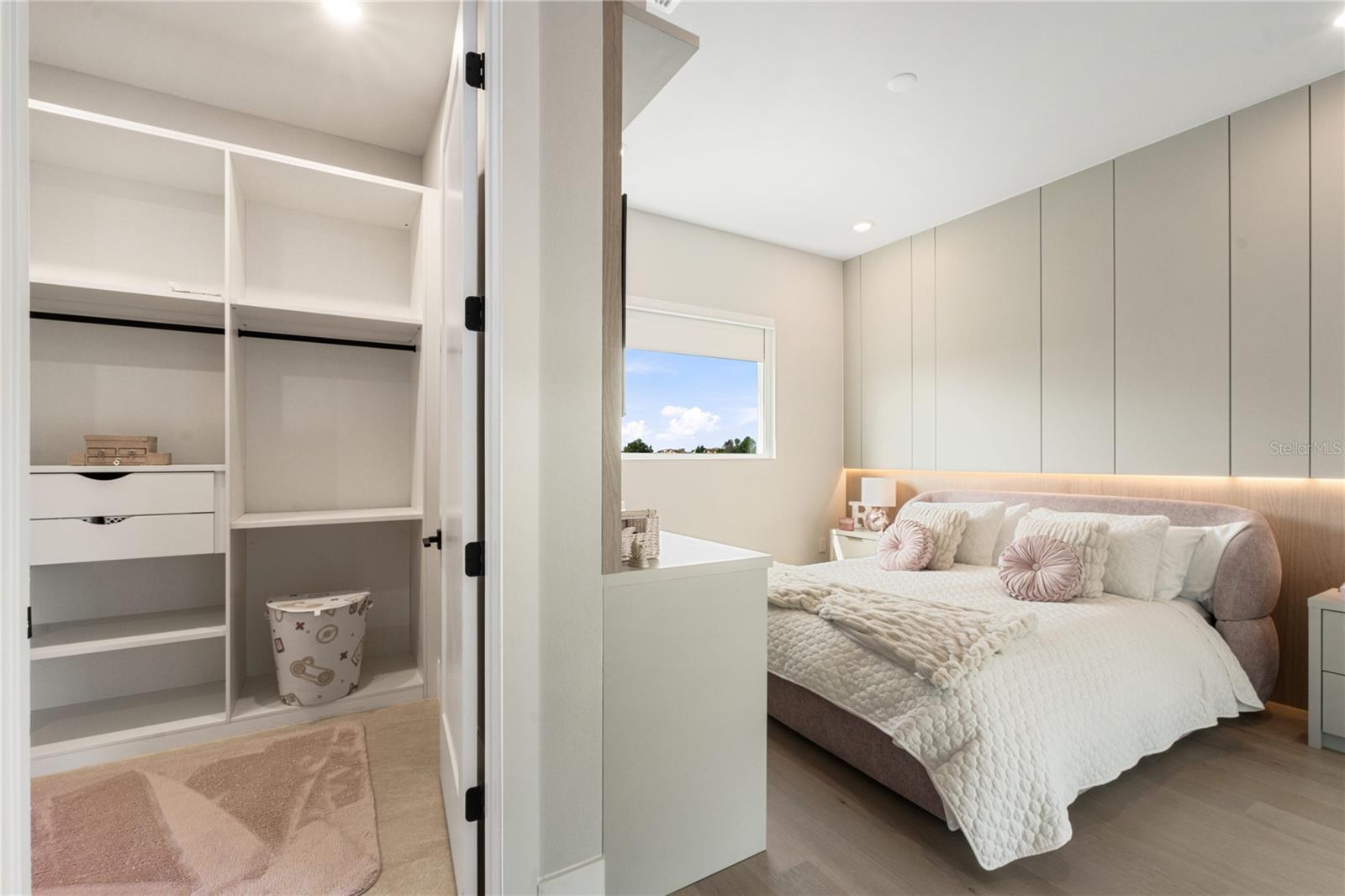 Image 33 of 48 For 16809 Bolsena Drive