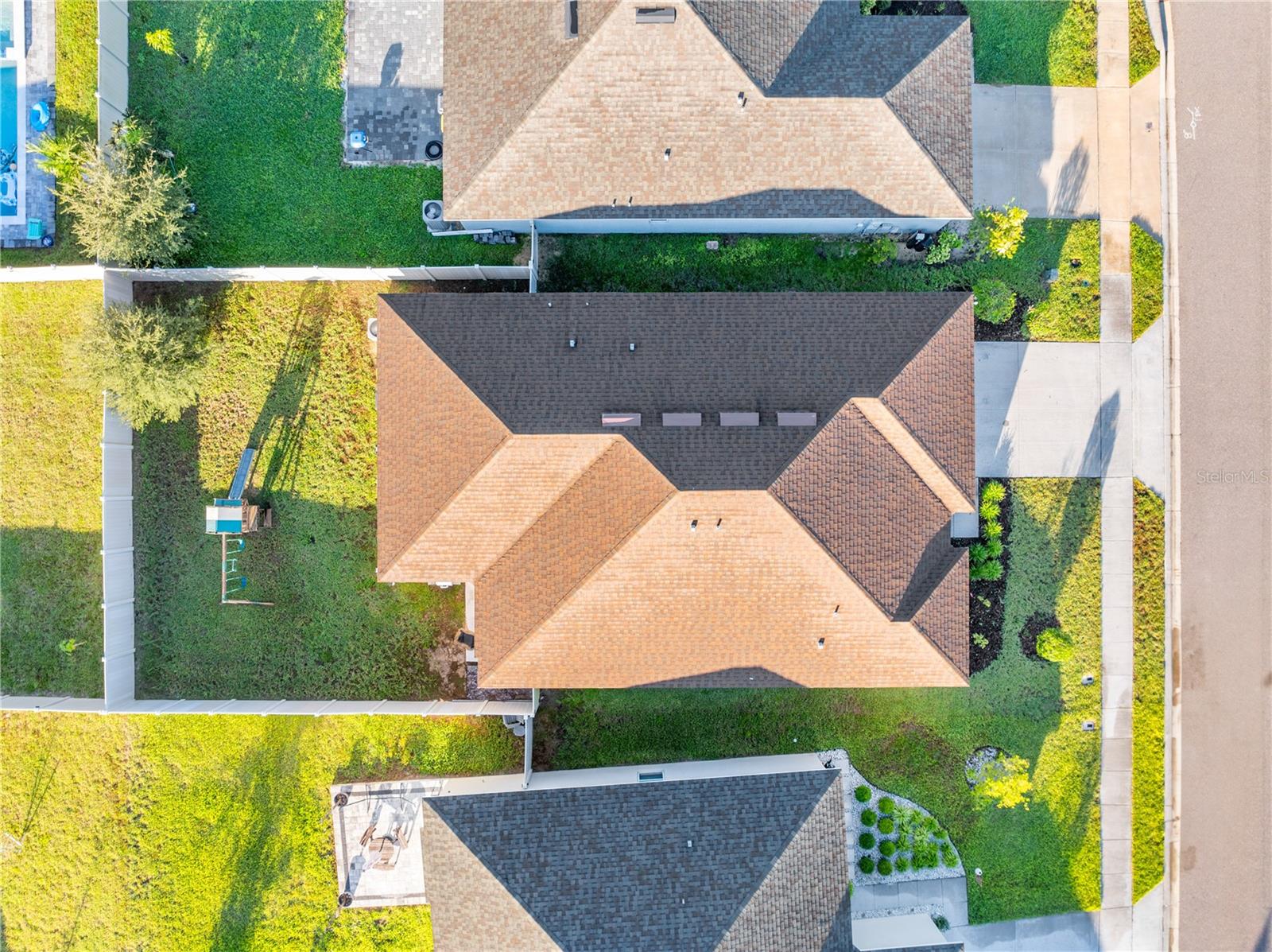 Image 2 of 47 For 608 Meadow Bend Drive