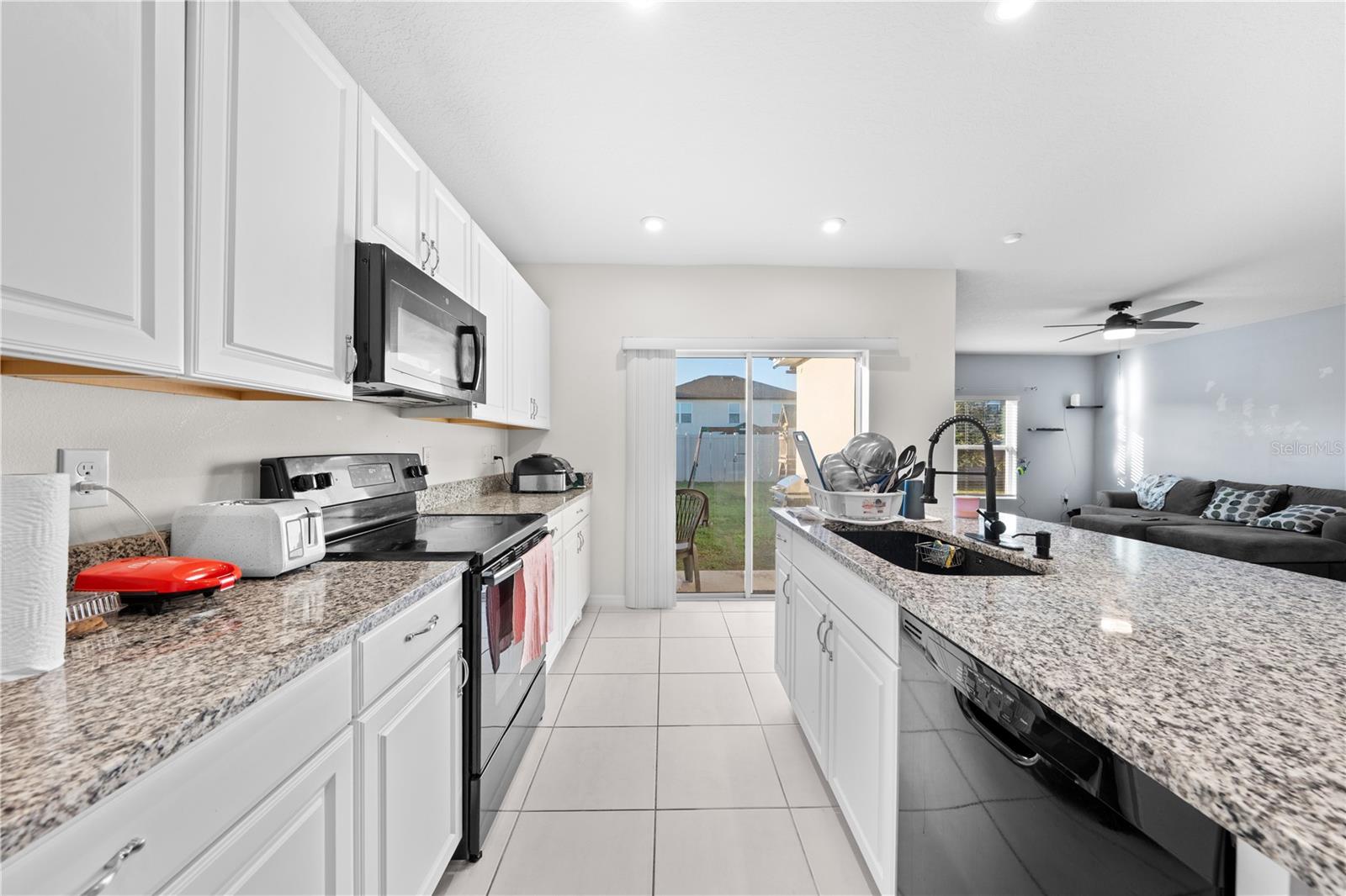 Image 4 of 47 For 608 Meadow Bend Drive