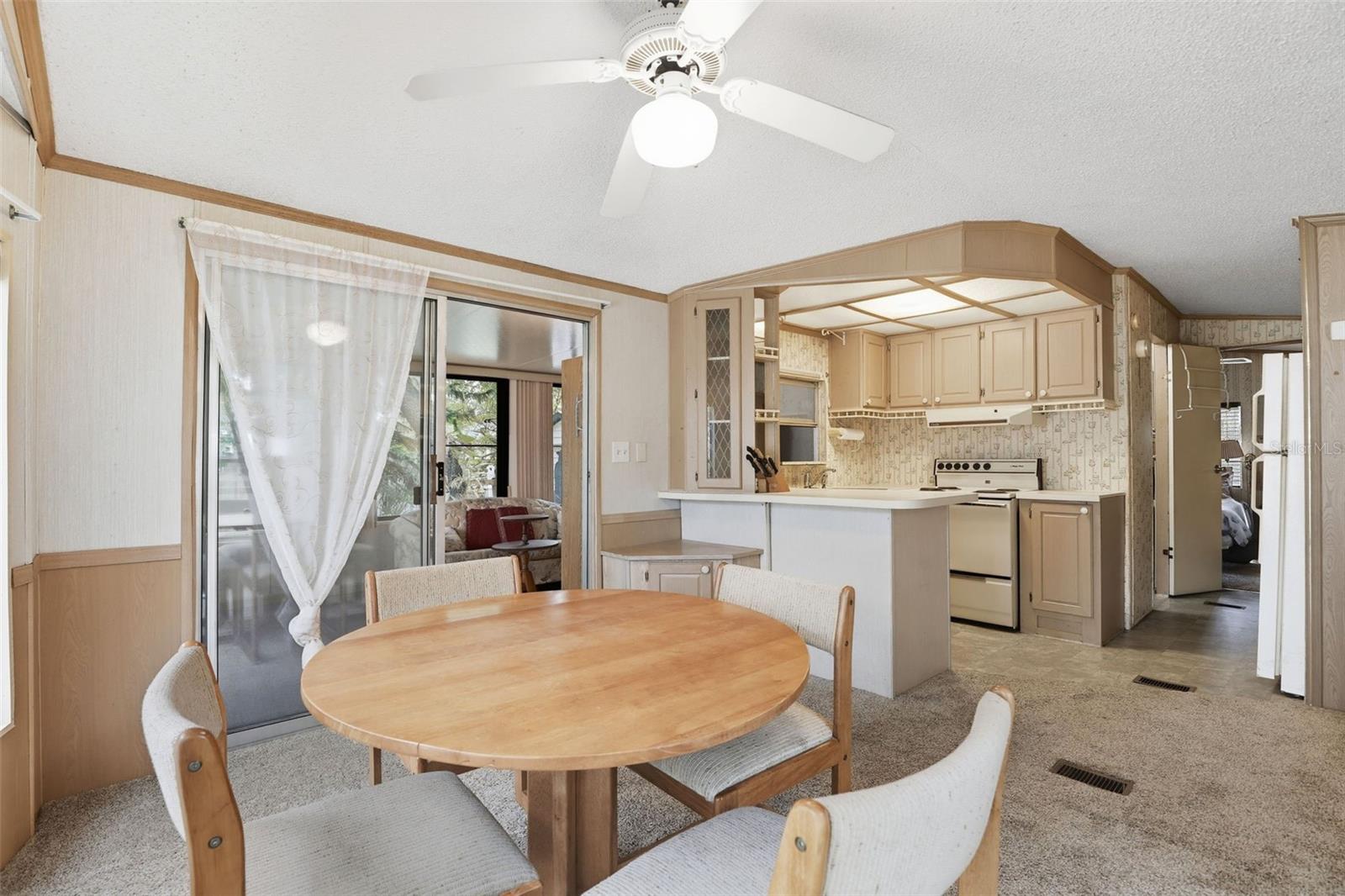 Image 12 of 32 For 3000 Clarcona Road 362