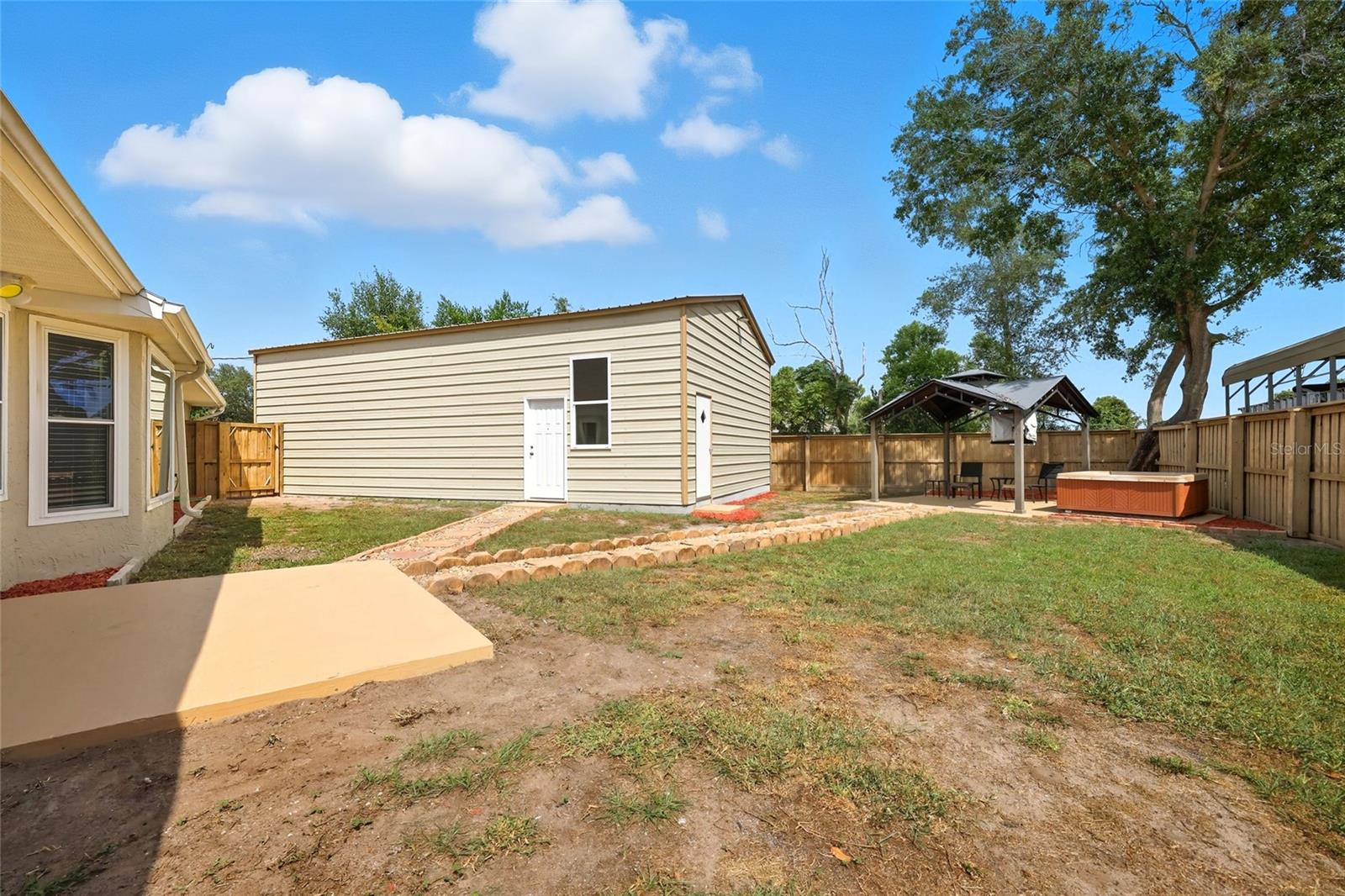 Image 3 of 40 For 2355 Fountain Road