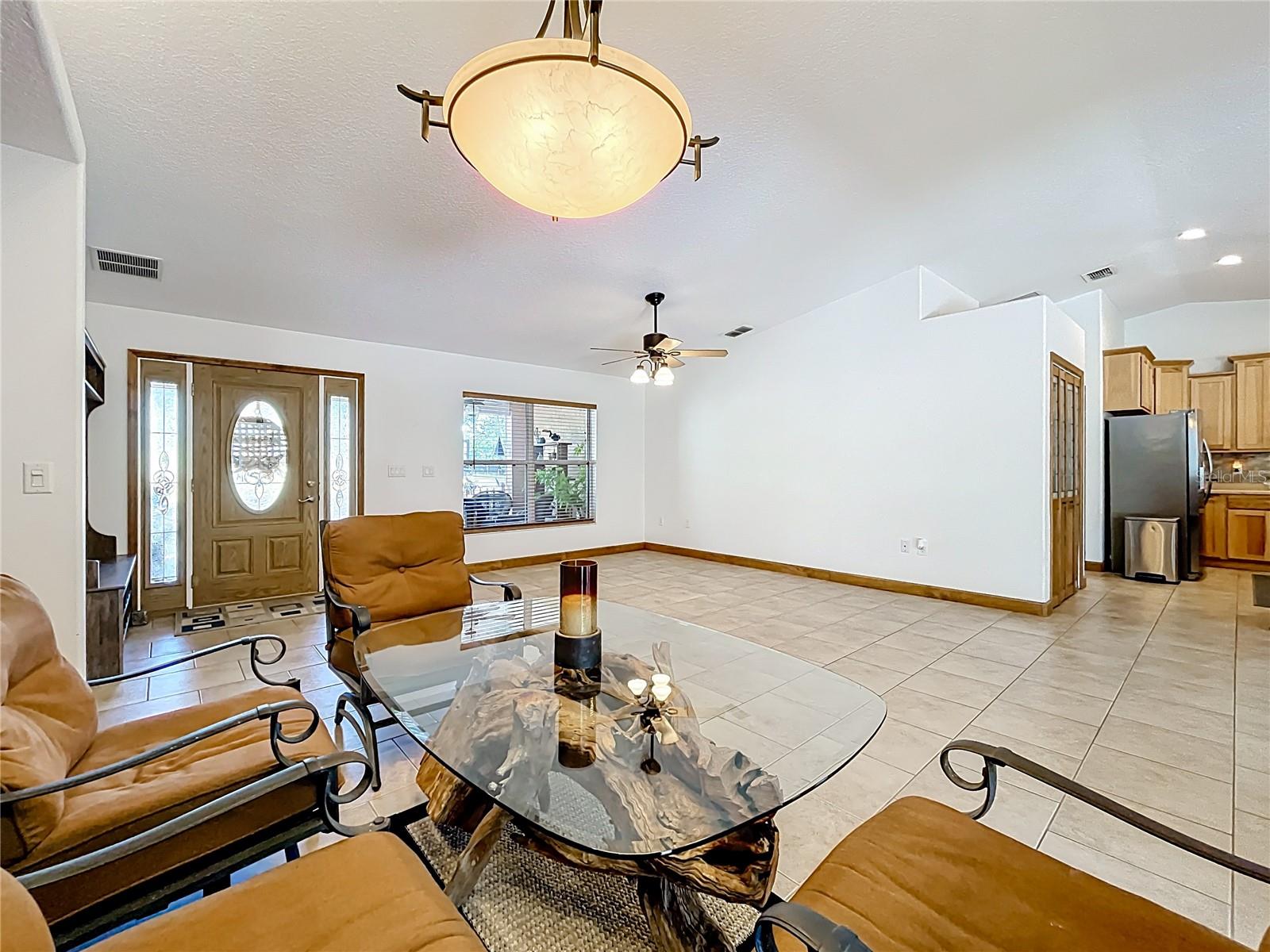 Image 13 of 100 For 527 Sunnyside Drive