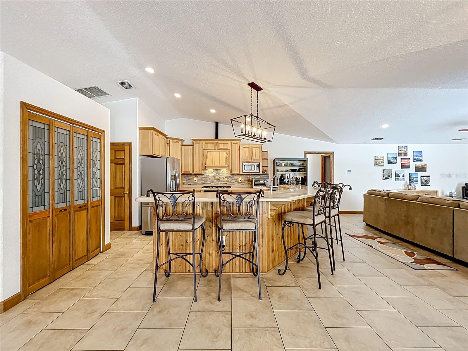 Image 15 of 100 For 527 Sunnyside Drive
