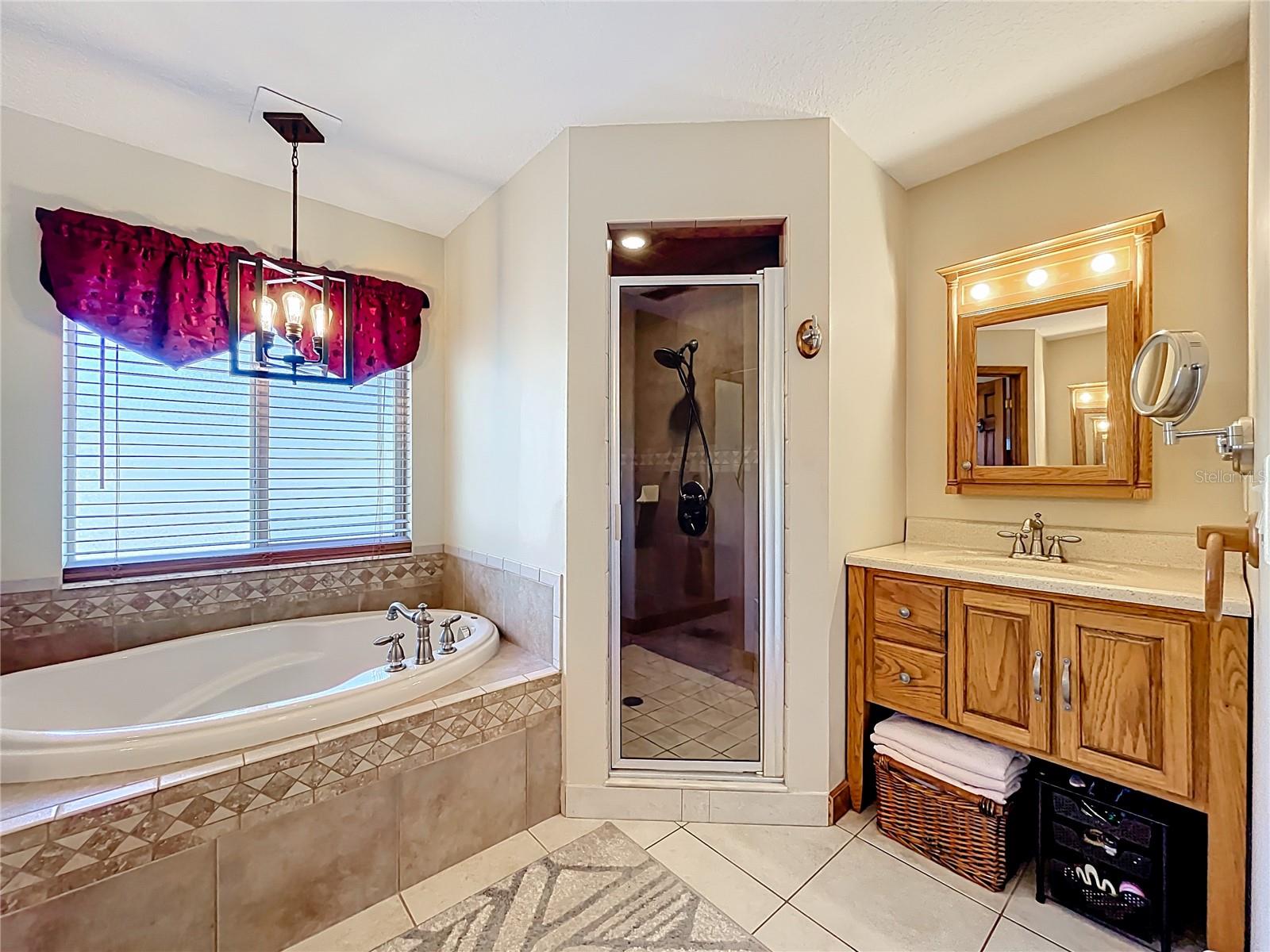 Image 36 of 100 For 527 Sunnyside Drive