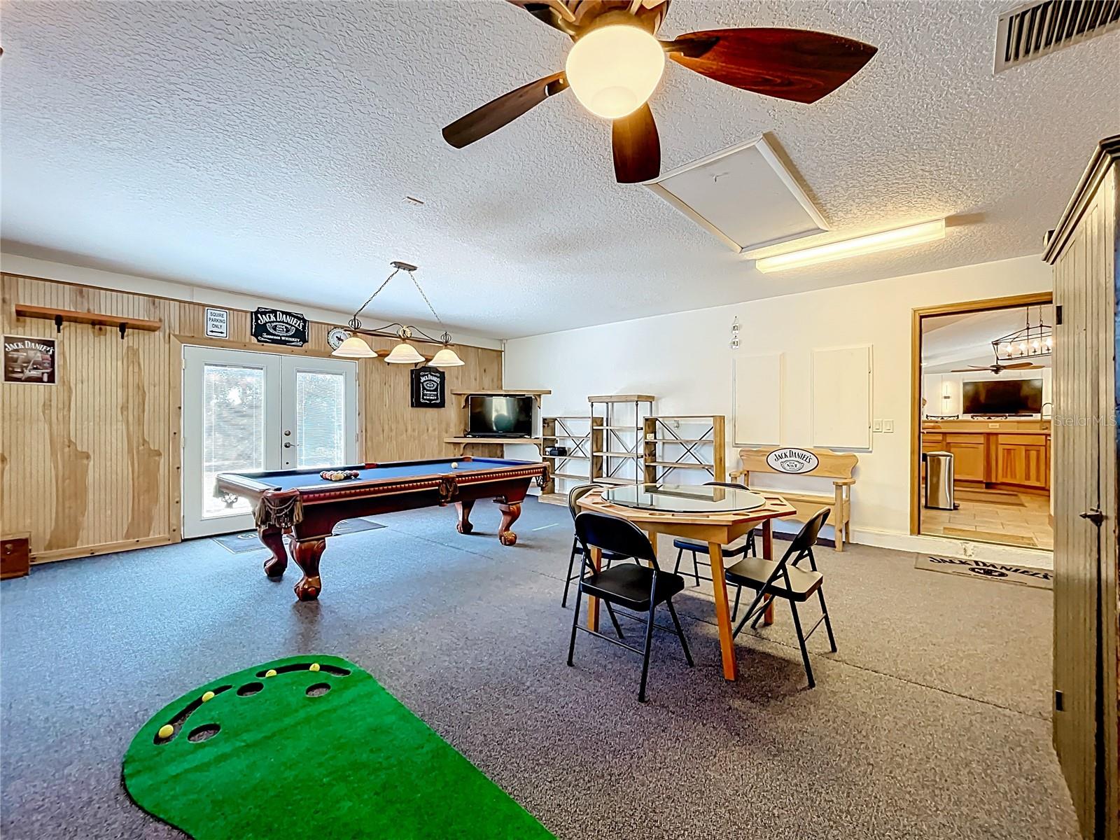 Image 42 of 100 For 527 Sunnyside Drive