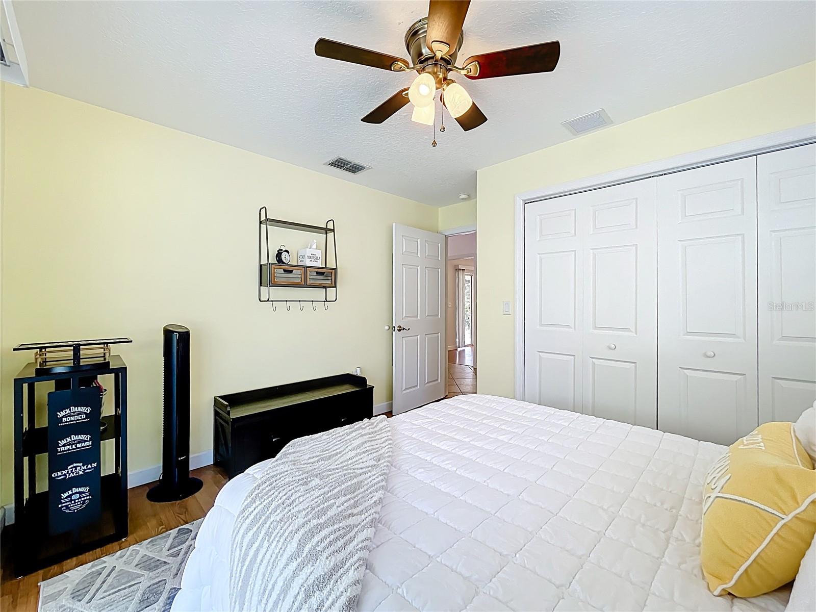 Image 65 of 100 For 527 Sunnyside Drive
