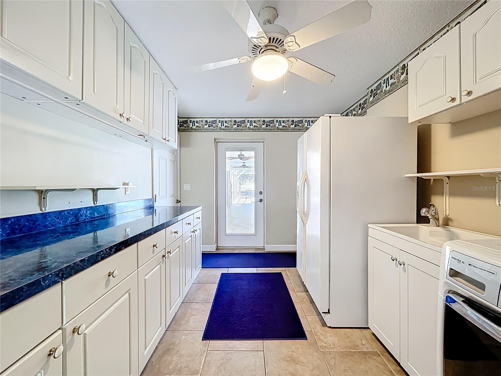 Image 71 of 100 For 527 Sunnyside Drive