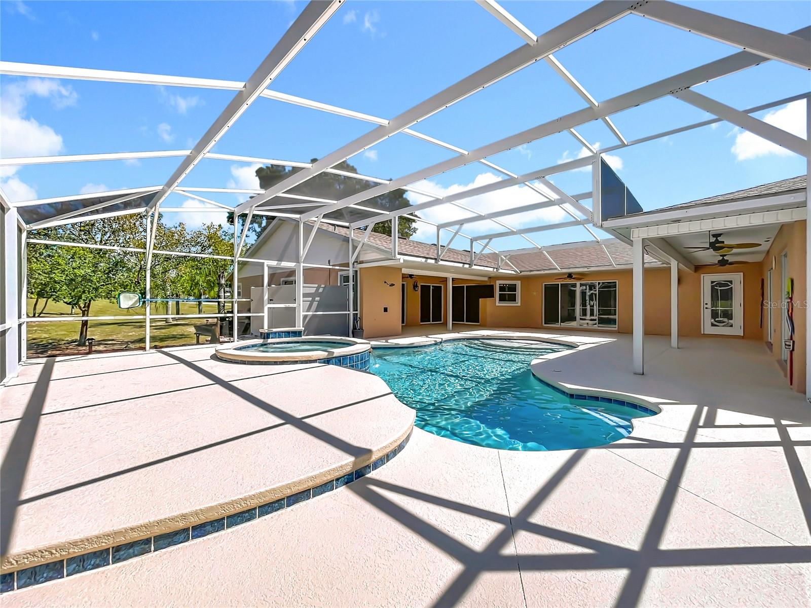 Image 74 of 100 For 527 Sunnyside Drive