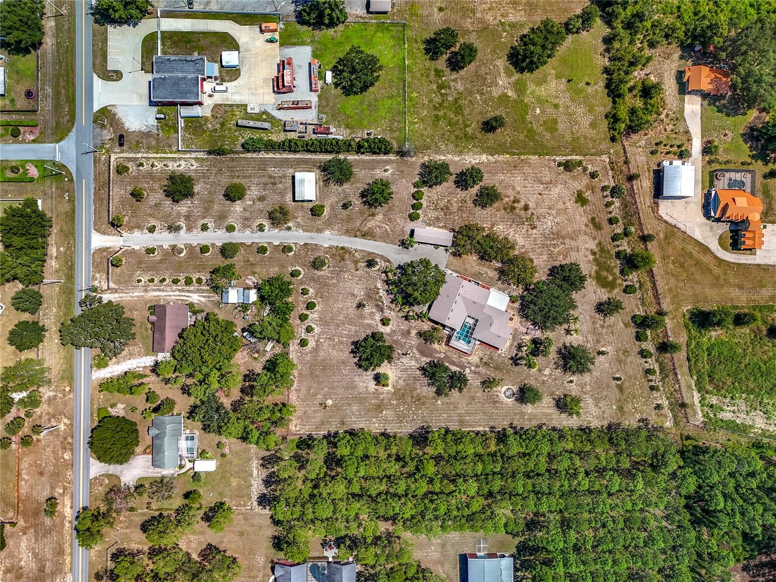 Image 95 of 100 For 527 Sunnyside Drive