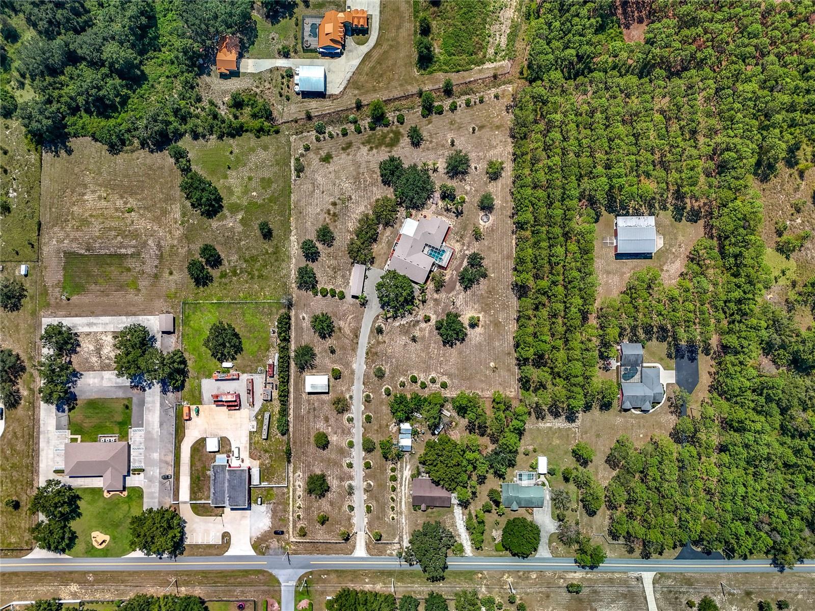 Image 96 of 100 For 527 Sunnyside Drive
