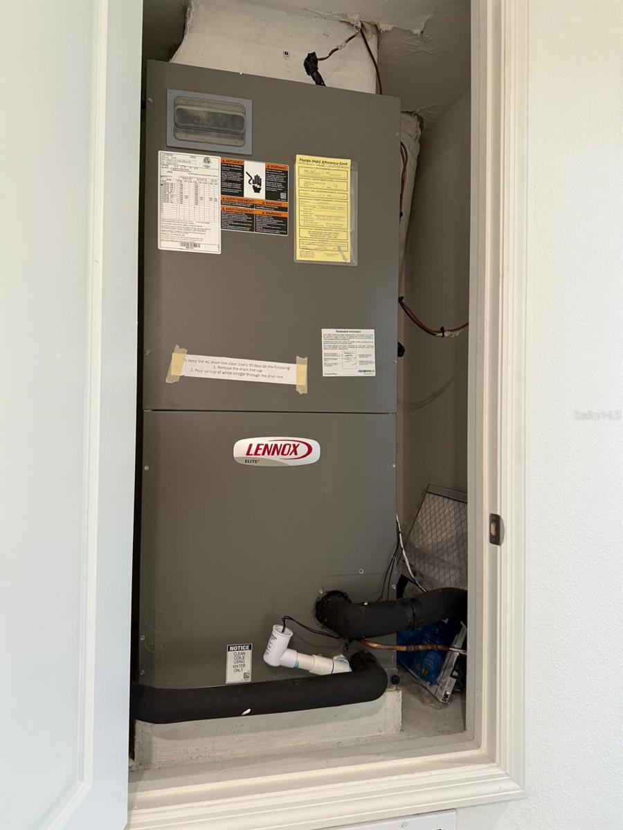 Image 28 of 33 For 2305 Carrabelle Way