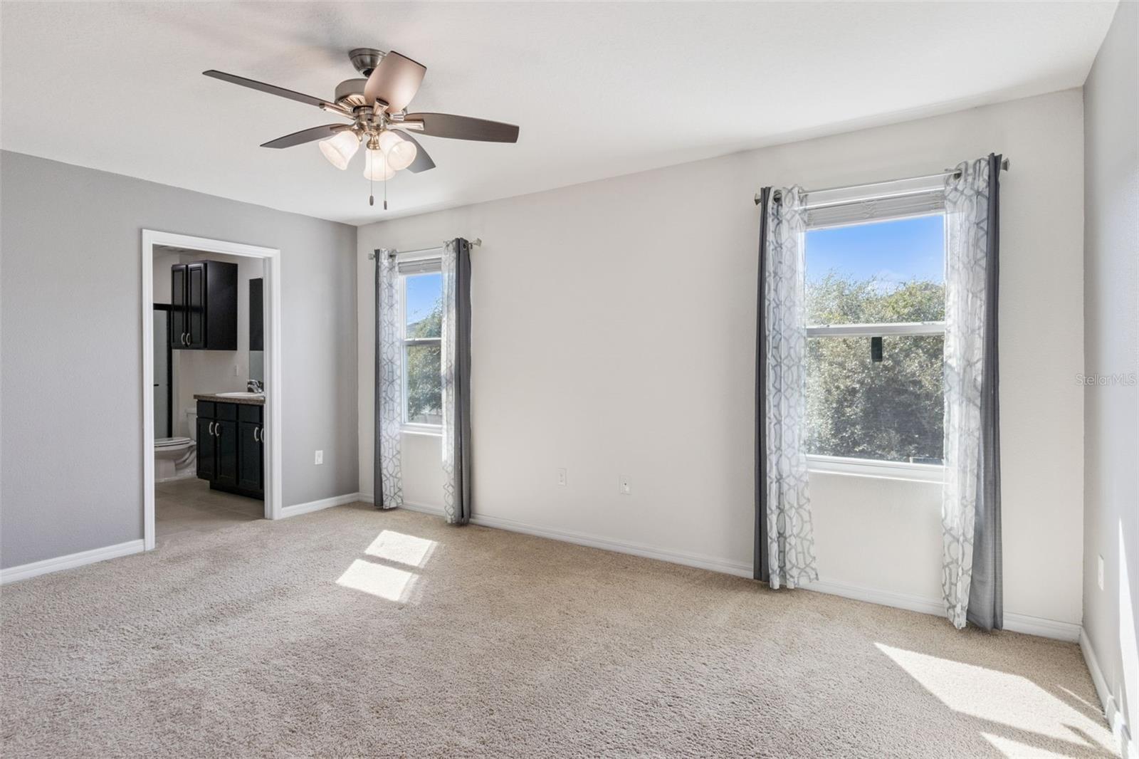 Image 22 of 43 For 10531 Whispering Hammock Drive