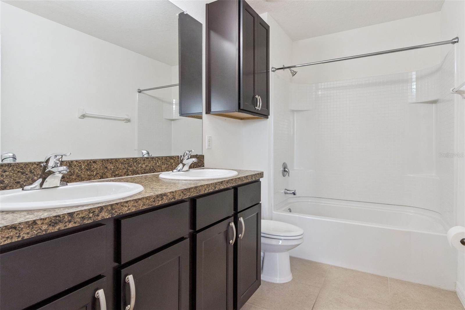 Image 25 of 43 For 10531 Whispering Hammock Drive