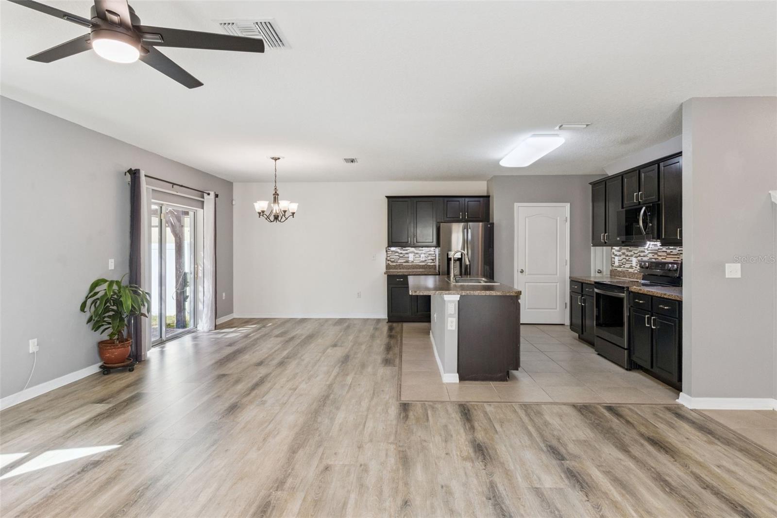 Image 8 of 43 For 10531 Whispering Hammock Drive