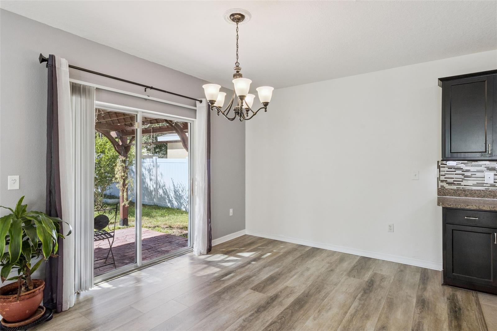 Image 9 of 43 For 10531 Whispering Hammock Drive