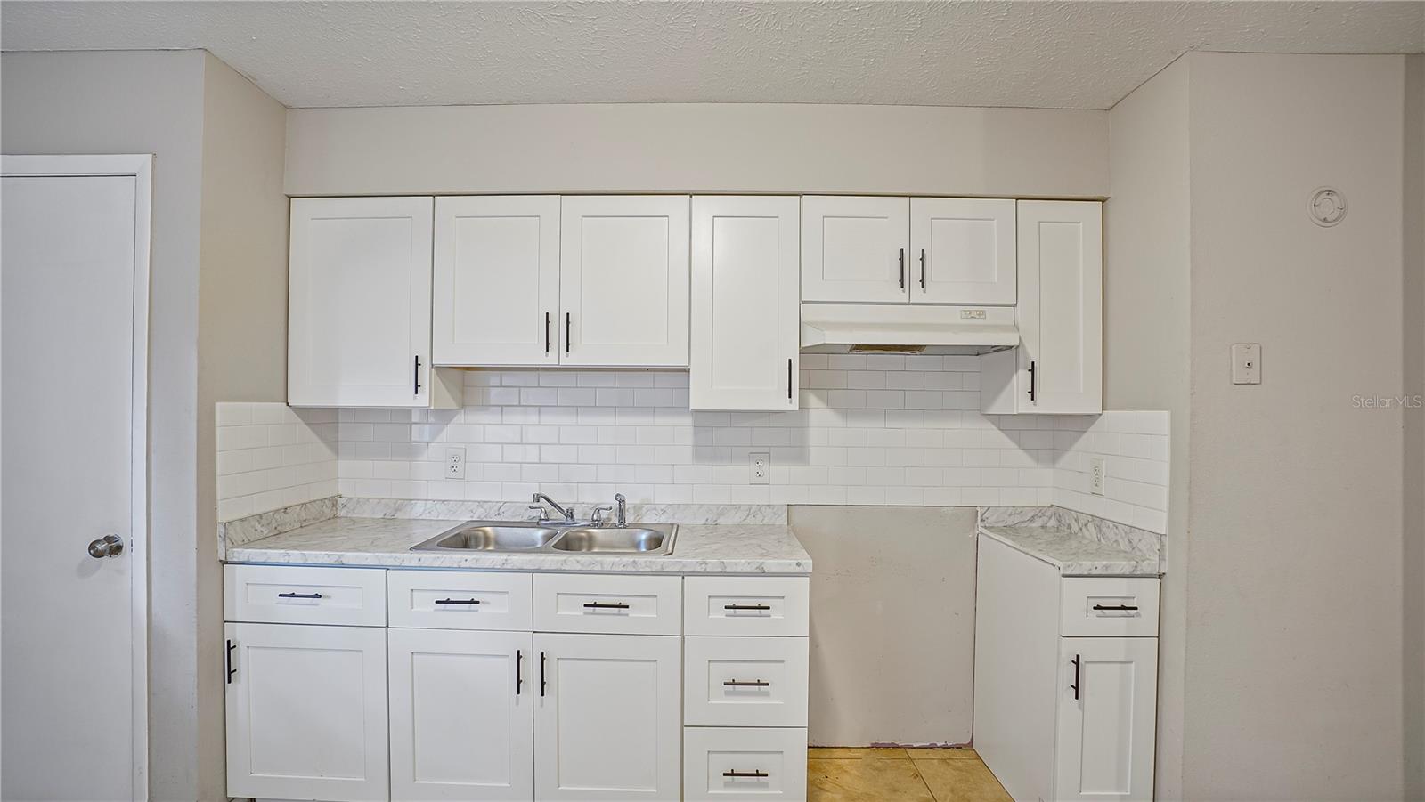 Image 5 of 17 For 6750 7th Street 1