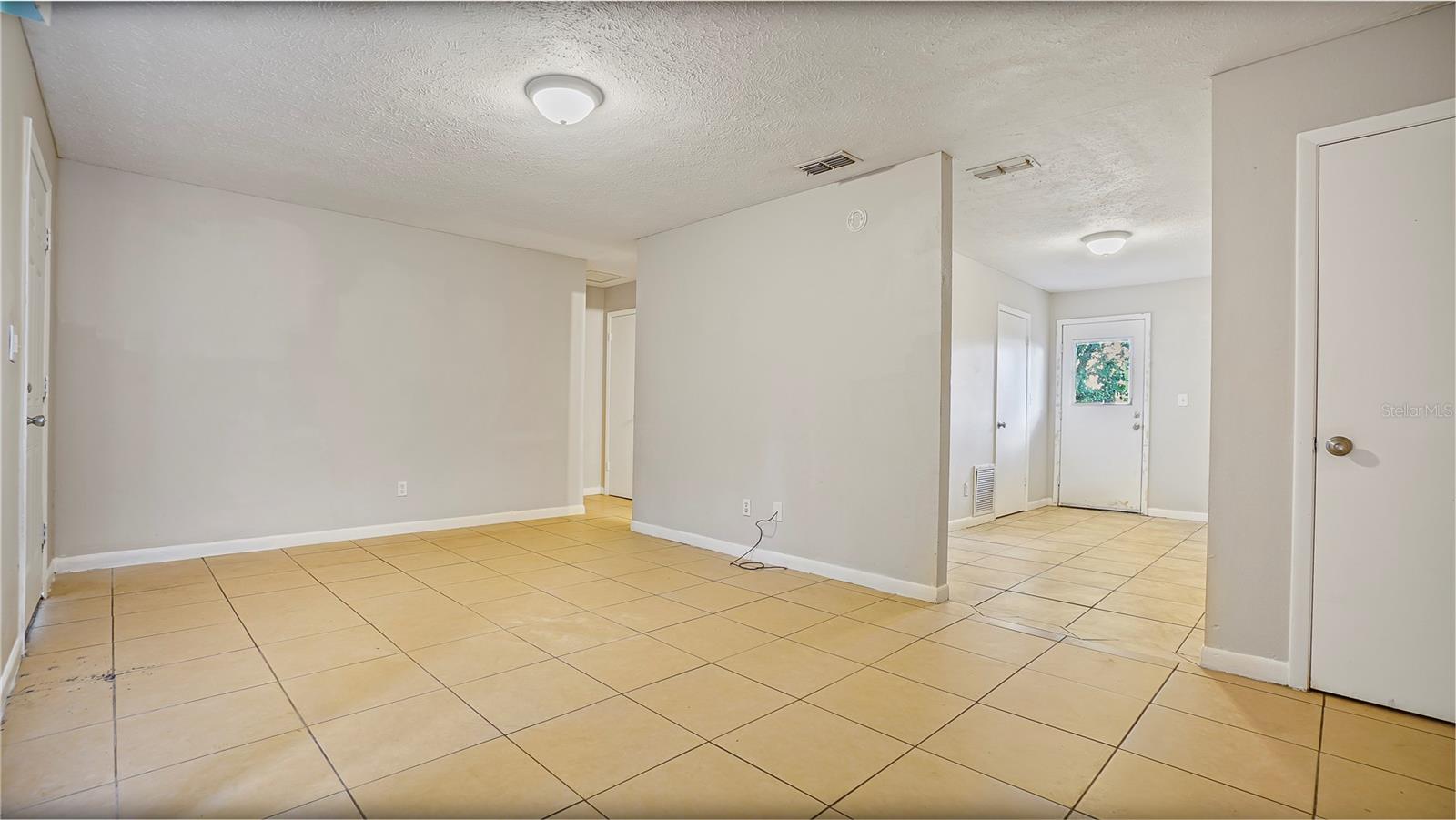 Image 7 of 17 For 6750 7th Street 1