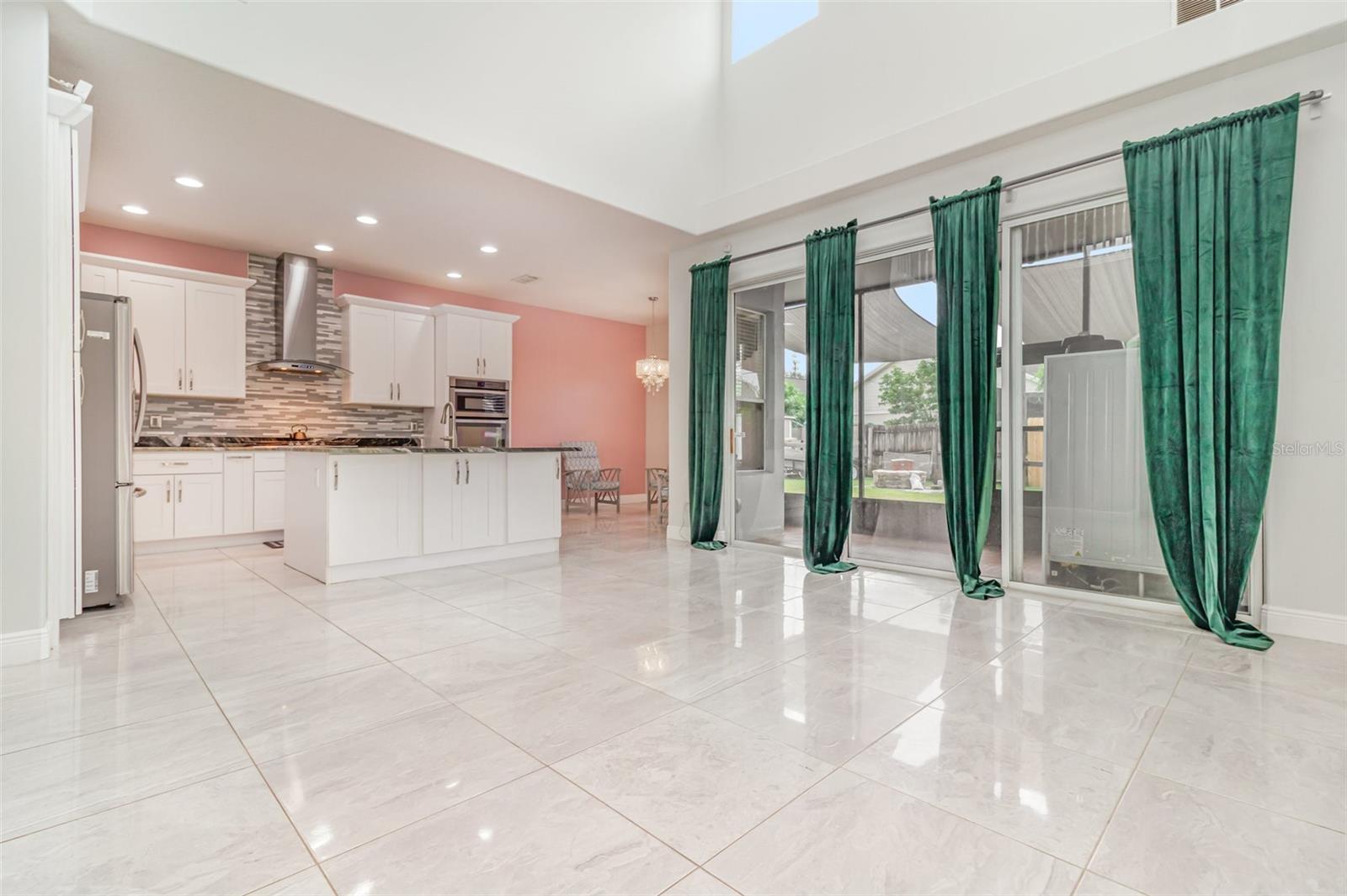 Image 8 of 35 For 10142 Silmarien Street