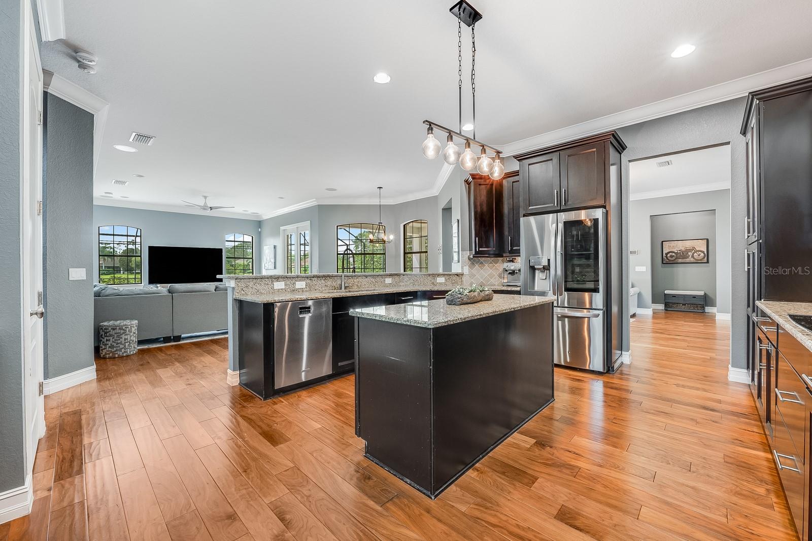 Image 10 of 45 For 9833 Hatton Circle