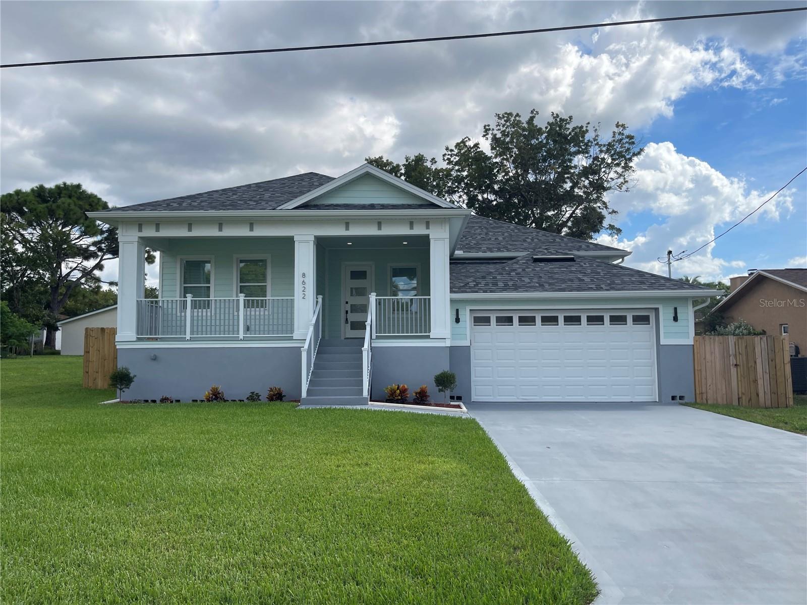 Image 12 of 17 For 16236 Sea Pines Drive