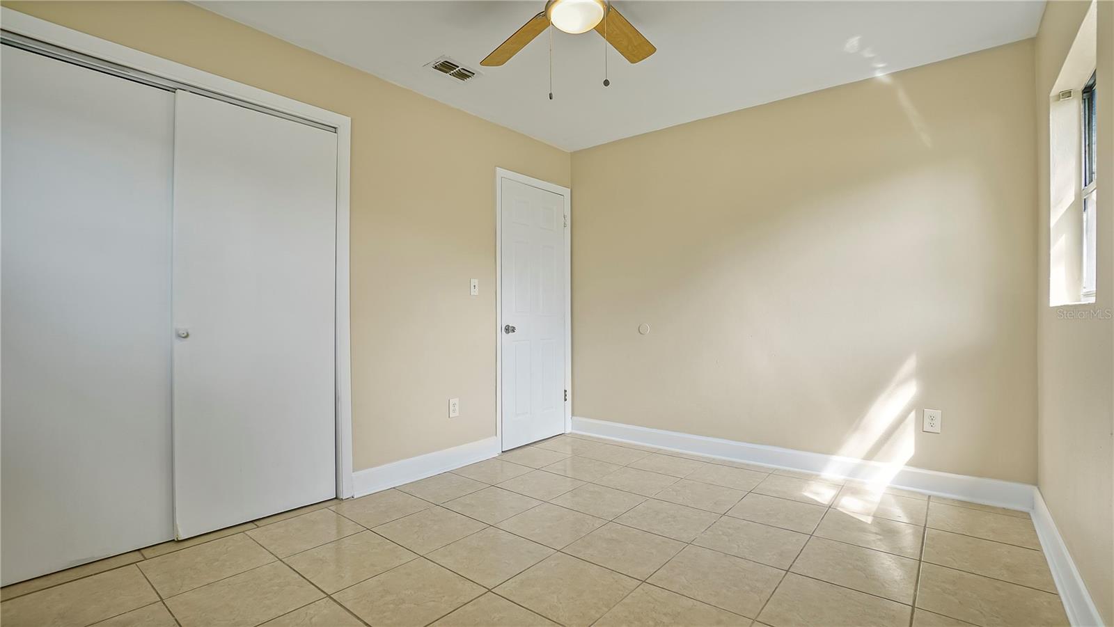 Image 16 of 32 For 5717 Lawndale Road