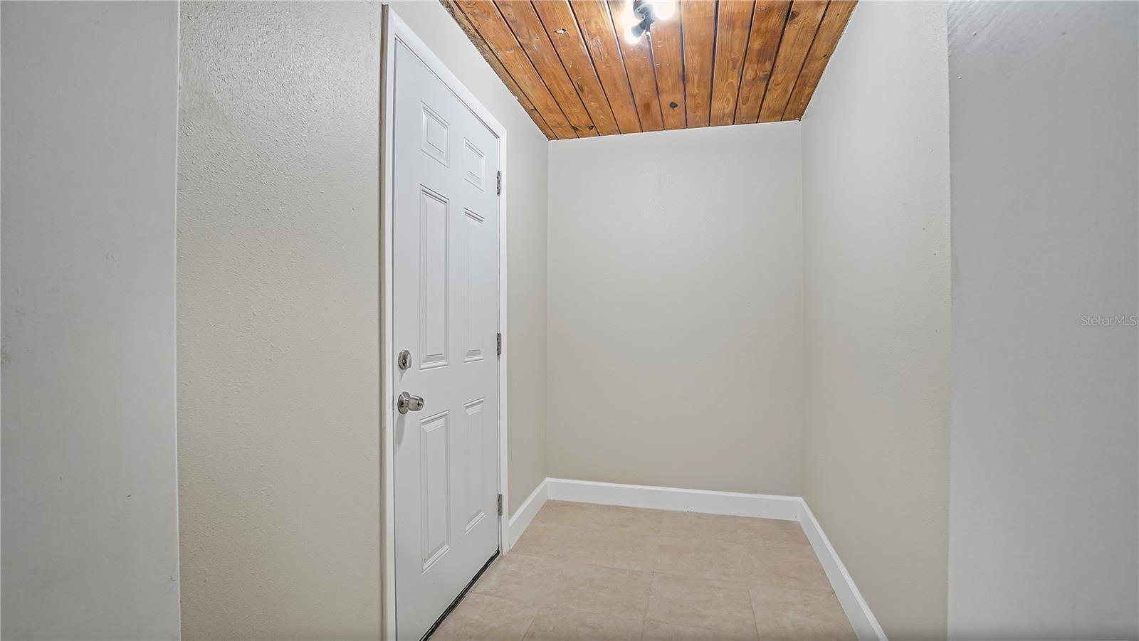 Image 2 of 32 For 5717 Lawndale Road
