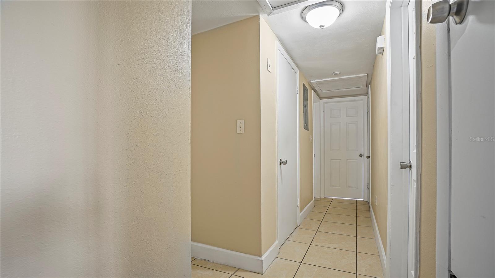 Image 21 of 32 For 5717 Lawndale Road