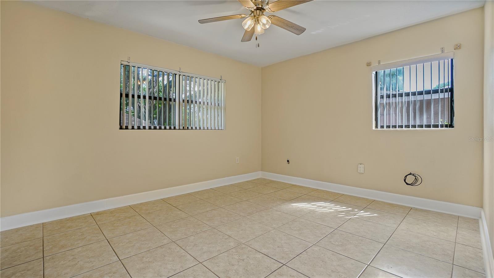 Image 22 of 32 For 5717 Lawndale Road