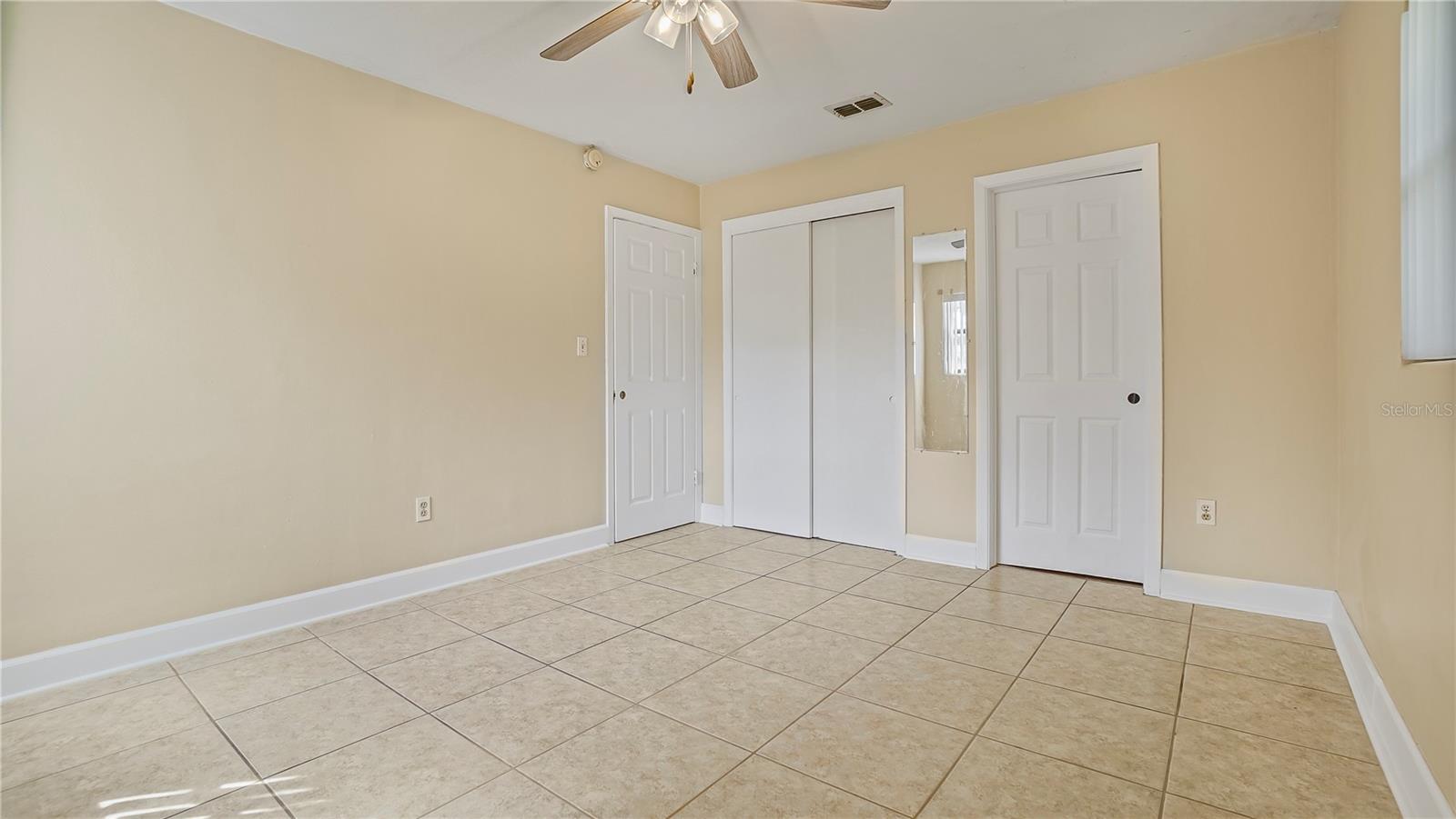 Image 23 of 32 For 5717 Lawndale Road