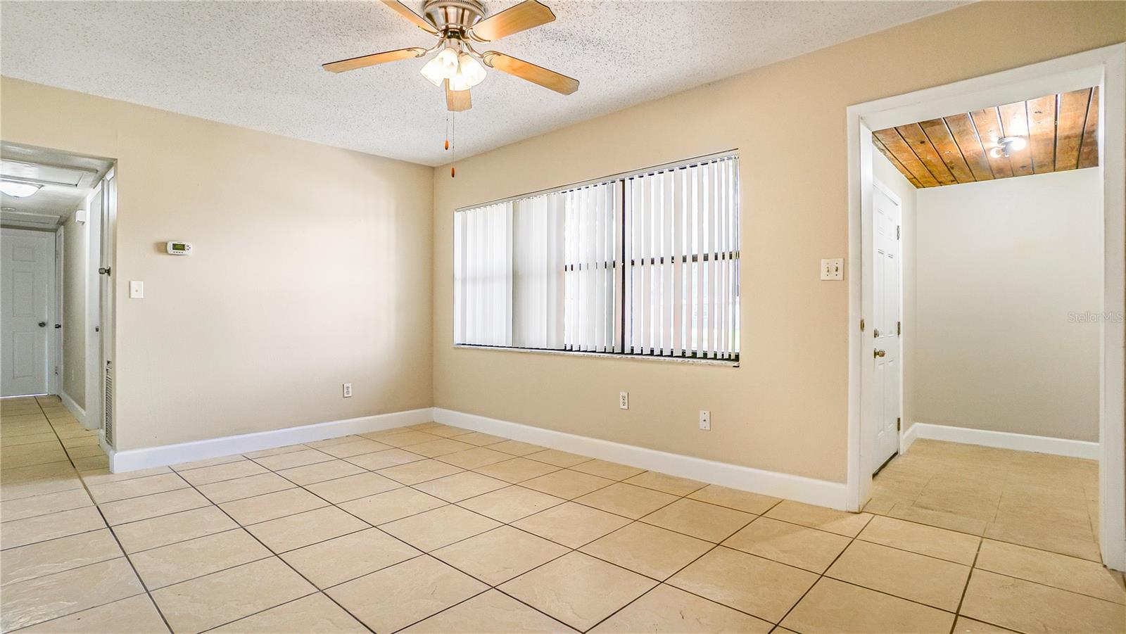 Image 5 of 32 For 5717 Lawndale Road