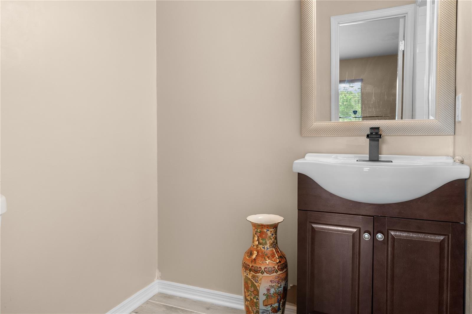 Image 21 of 38 For 11253 Apopka Vineland Road