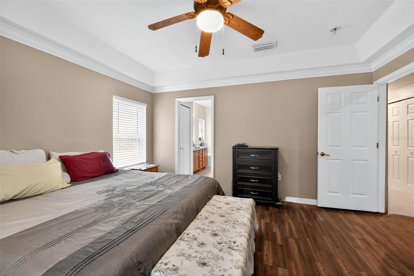 Image 11 of 31 For 4107 34th Street E