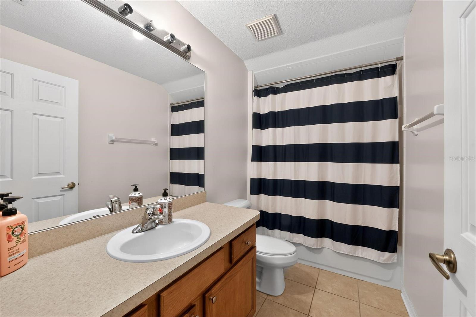 Image 17 of 31 For 4107 34th Street E