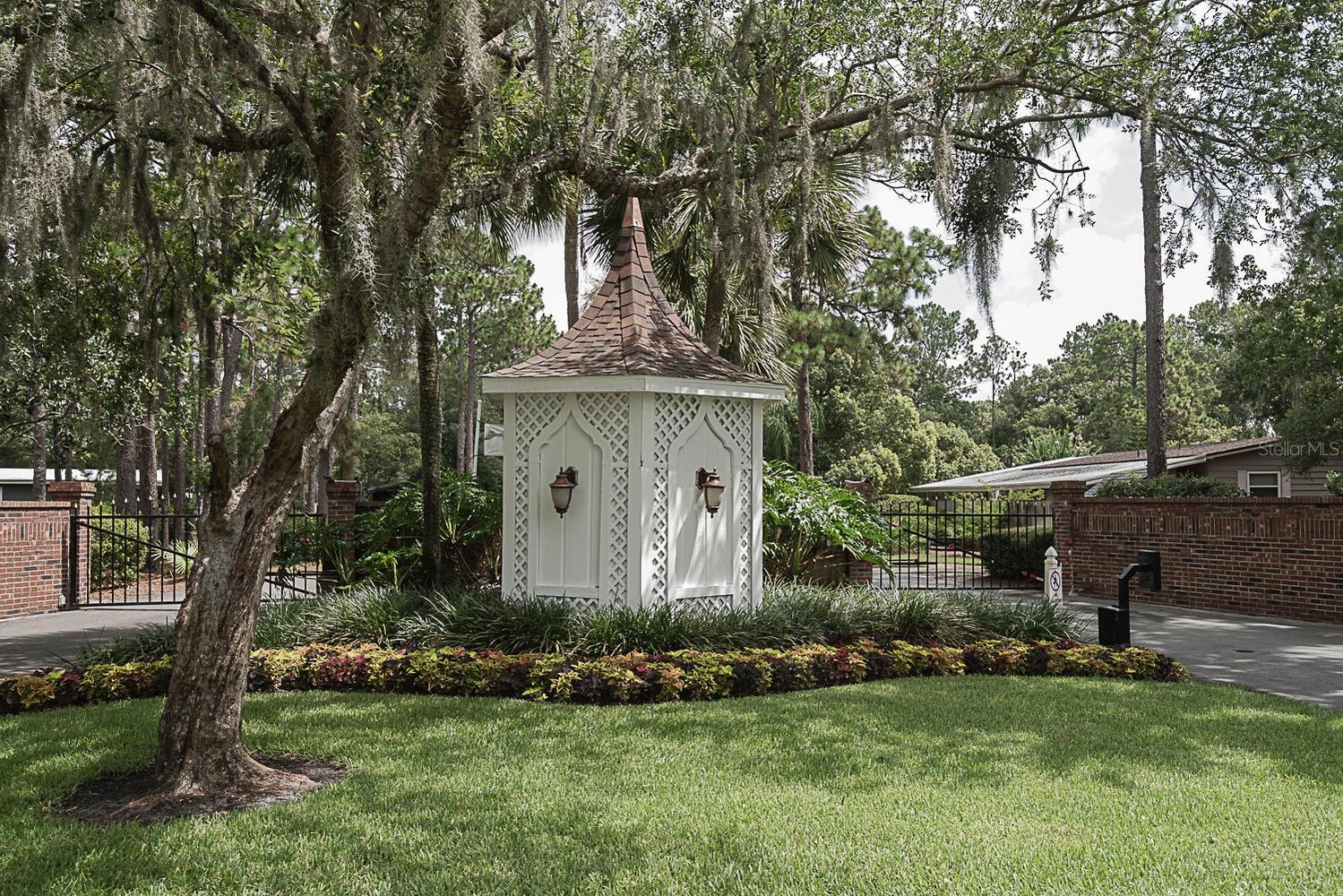 Image 2 of 62 For 112 Plantation Boulevard